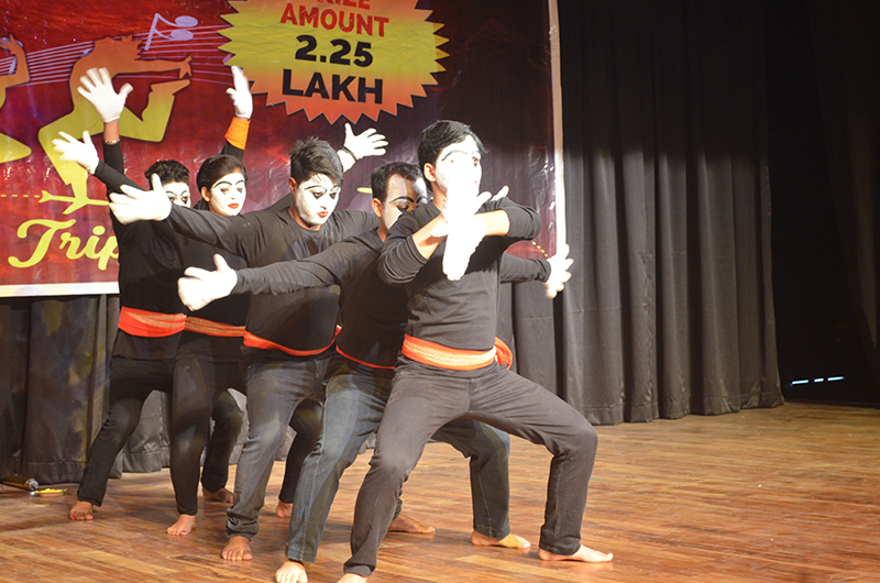 SCL Finale Mime Act